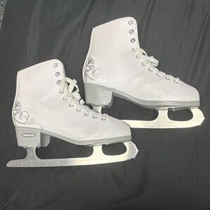 Recreational Ice Skates